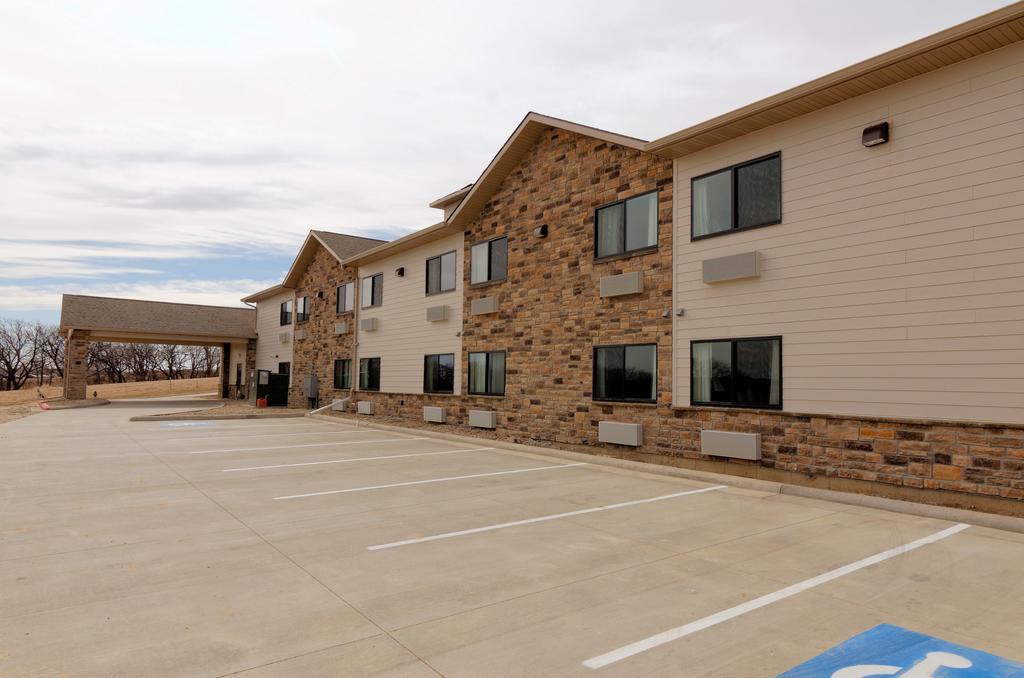 Cobblestone Inn & Suites - Denison | Oak Ridge Buitenkant foto