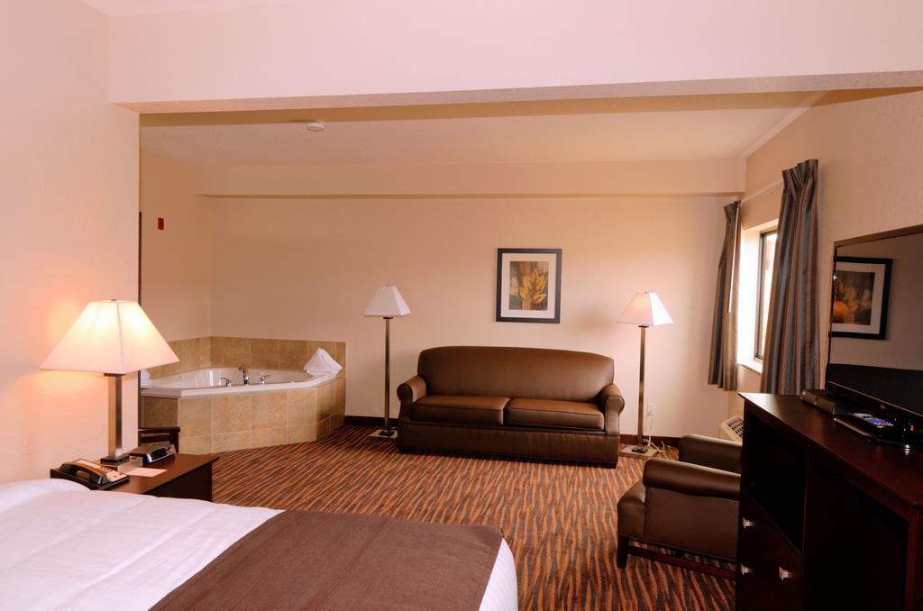Cobblestone Inn & Suites - Denison | Oak Ridge Buitenkant foto