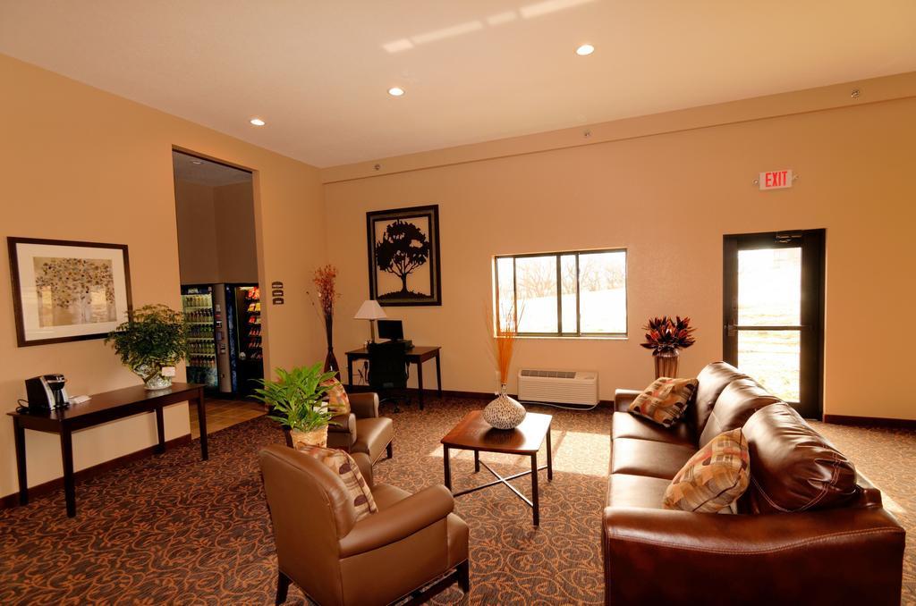 Cobblestone Inn & Suites - Denison | Oak Ridge Buitenkant foto