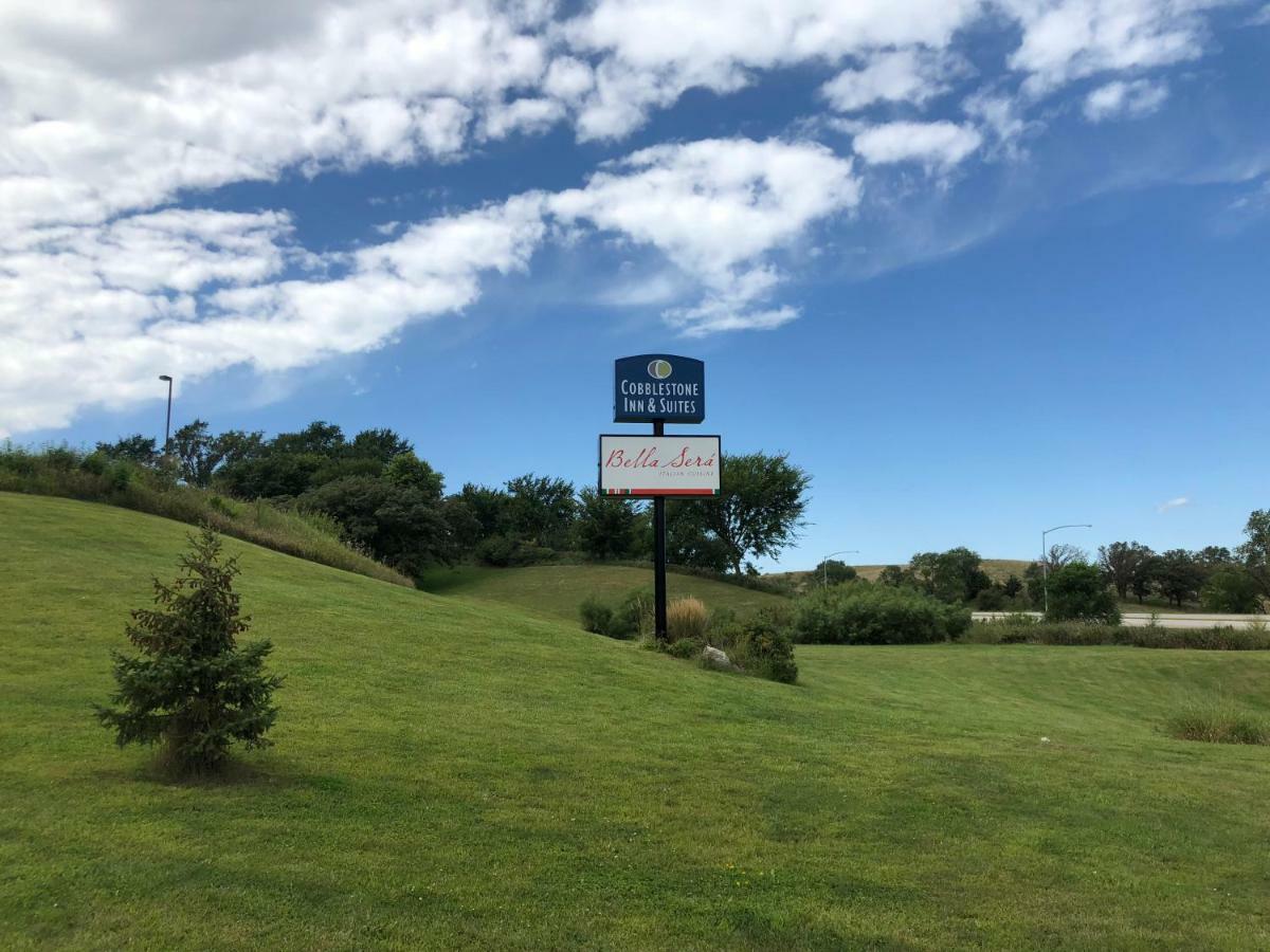 Cobblestone Inn & Suites - Denison | Oak Ridge Buitenkant foto