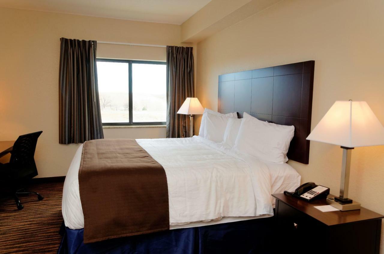 Cobblestone Inn & Suites - Denison | Oak Ridge Buitenkant foto